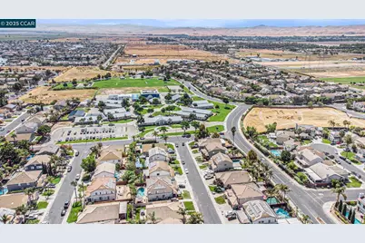 2233 Hampshire Dr, Discovery Bay, CA 94505 - Photo 39