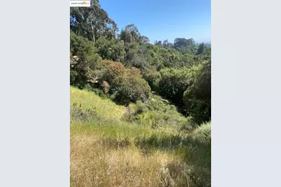 4145 Oak Hill Rd, Oakland, CA 94605 - Photo 11