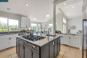 4 Berrybrook Hollow, Orinda, CA 94563 - Photo 11