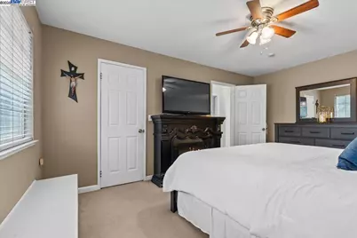 60 South St, Tracy, CA 95376 - Photo 27