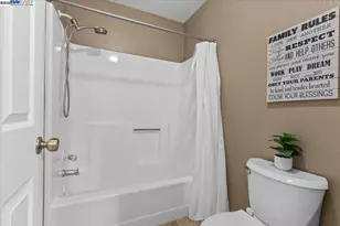 60 South St, Tracy, CA 95376 - Photo 29