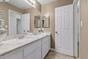 60 South St, Tracy, CA 95376 - Photo 23