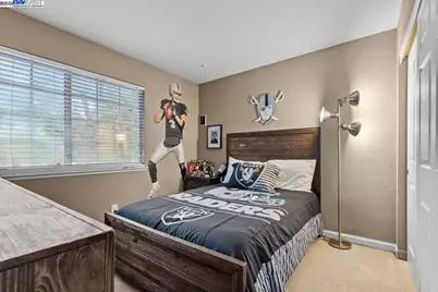 60 South St, Tracy, CA 95376 - Photo 21