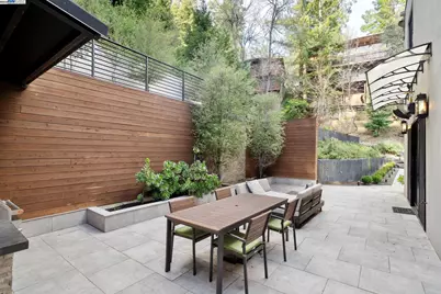 3 West Cir, Oakland, CA 94611 - Photo 49