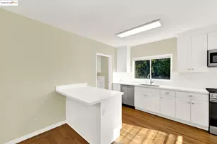 2106 Woodbine Ave, Oakland, CA 94602 - Photo 11