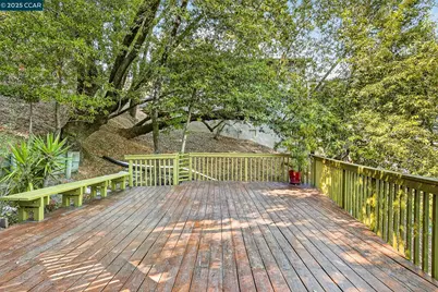 405 Scenic Ave, San Anselmo, CA 94960 - Photo 37