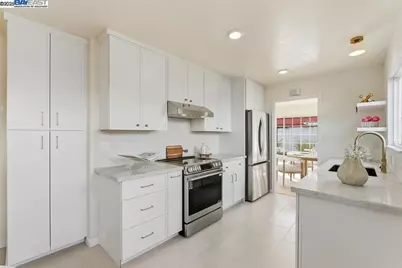 974 Pocatello Ave, Sunnyvale, CA 94087 - Photo 7