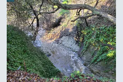 2420 Tomar Ct, Pinole, CA 94564 - Photo 7