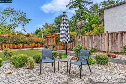 1015 Pleasant Valley Dr, Pleasant Hill, CA 94523 - Photo 37