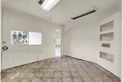 2860 38th Ave, Oakland, CA 94619 - Photo 13