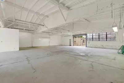 2860 38th Ave, Oakland, CA 94619 - Photo 5