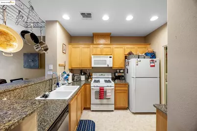 3290 Maguire Way #208, Dublin, CA 94568 - Photo 19
