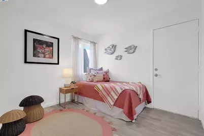 24920 Soto Rd, Hayward, CA 94544 - Photo 27