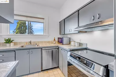 2907 Channing Way, Berkeley, CA 94704 - Photo 19