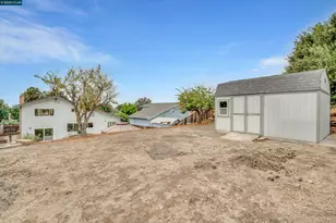 1112 Dennis Ct, Rodeo, CA 94572 - Photo 39