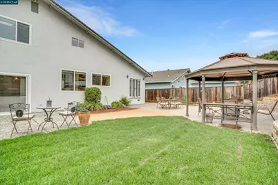 1112 Dennis Ct, Rodeo, CA 94572 - Photo 35