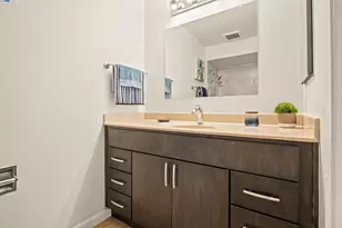 21071 Gary Dr, Hayward, CA 94546 - Photo 17