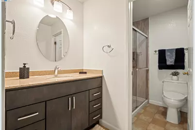 21071 Gary Dr #204, Hayward, CA 94546 - Photo 15