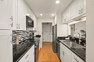 21071 Gary Dr, Hayward, CA 94546 - Photo 7