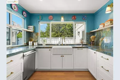 8 Skander Ct, Pleasant Hill, CA 94523 - Photo 7