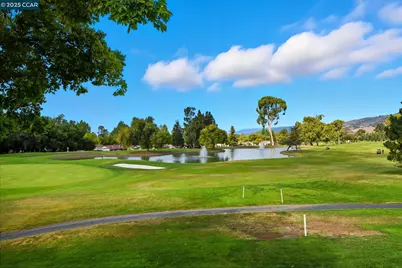 8366 Riesling Way, San Jose, CA 95135 - Photo 3