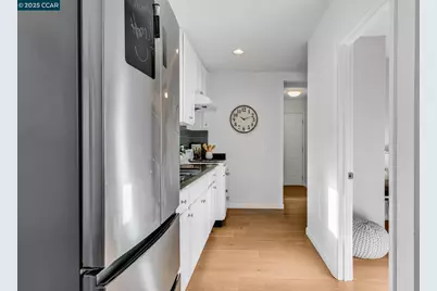 1519 Commerce Way, Oakland, CA 94606 - Photo 17