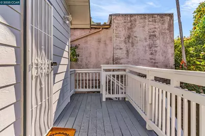 1519 Commerce Way, Oakland, CA 94606 - Photo 33
