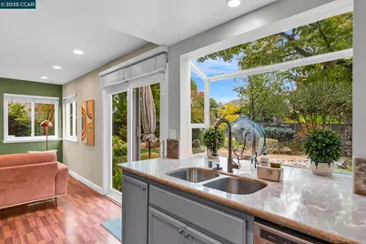 276 Sunnybrae Dr, Martinez, CA 94553 - Photo 19