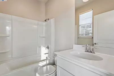 201 Jetty Dr, Richmond, CA 94804 - Photo 29