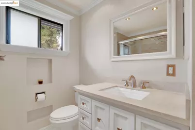 223 Sunspring Ct, Pleasant Hill, CA 94523 - Photo 23