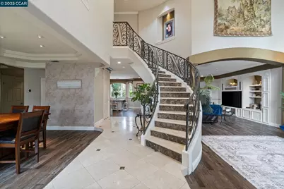 2550 Jenny, Fresno, CA 93720 - Photo 5