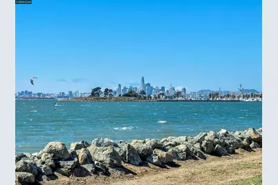 404 Coral Reef Rd, Alameda, CA 94501 - Photo 9