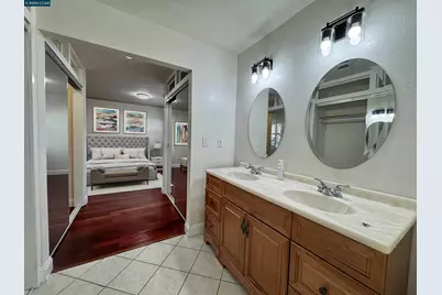 404 Coral Reef Rd, Alameda, CA 94501 - Photo 27