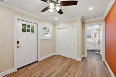 29673 Holiday St, Hayward, CA 94544 - Photo 25