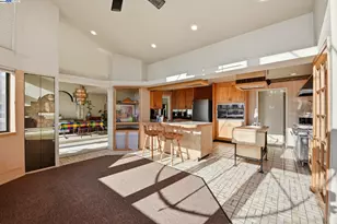 29673 Holiday St, Hayward, CA 94544 - Photo 17