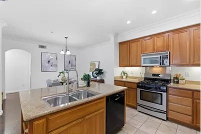 4126 Clarinbridge Cir, Dublin, CA 94568 - Photo 13