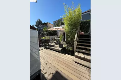 37 Nicholl Ave, Richmond, CA 94801 - Photo 3