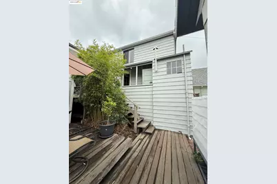 37 Nicholl Ave, Richmond, CA 94801 - Photo 9