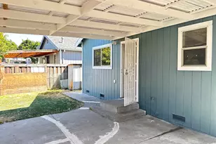 10538 Creekside Cir, Oakland, CA 94603 - Photo 21