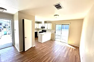 10538 Creekside Cir, Oakland, CA 94603 - Photo 3