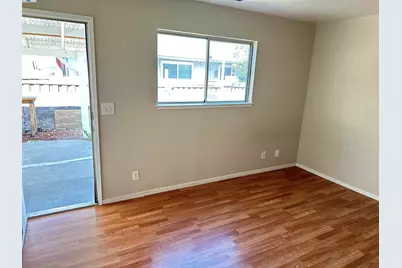 10538 Creekside Cir, Oakland, CA 94603 - Photo 19