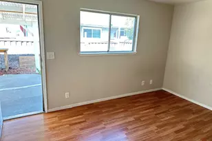 10538 Creekside Cir, Oakland, CA 94603 - Photo 19