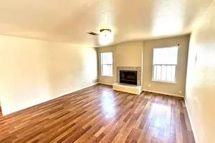 10538 Creekside Cir, Oakland, CA 94603 - Photo 5