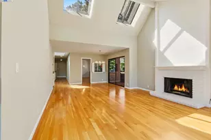 407 Wovenwood, Orinda, CA 94563 - Photo 9