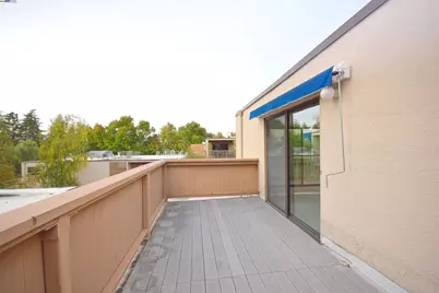 320 Civic Dr #404, Walnut Creek, CA 94596 - Photo 23