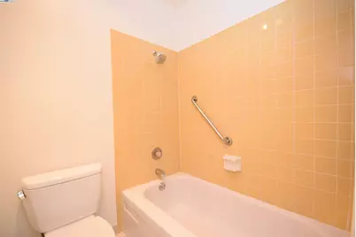 320 Civic Dr #404, Walnut Creek, CA 94596 - Photo 19