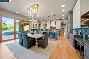 8 Quiet Country Ln, Danville, CA 94526 - Photo 13