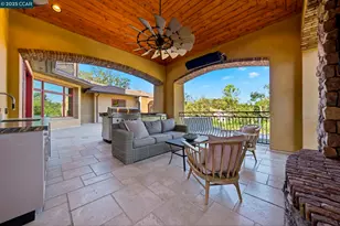 8 Quiet Country Ln, Danville, CA 94526 - Photo 17