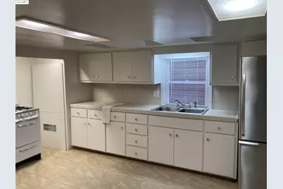 2628 School  St, Oakland, CA 94602 - Photo 31