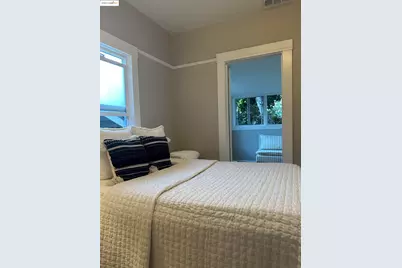 2628 School  St, Oakland, CA 94602 - Photo 15